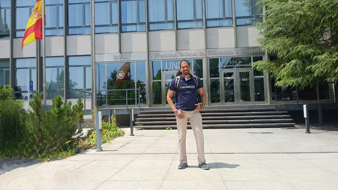 Rector de la UniCamacho fortalece la internacionalización en su visita a España
