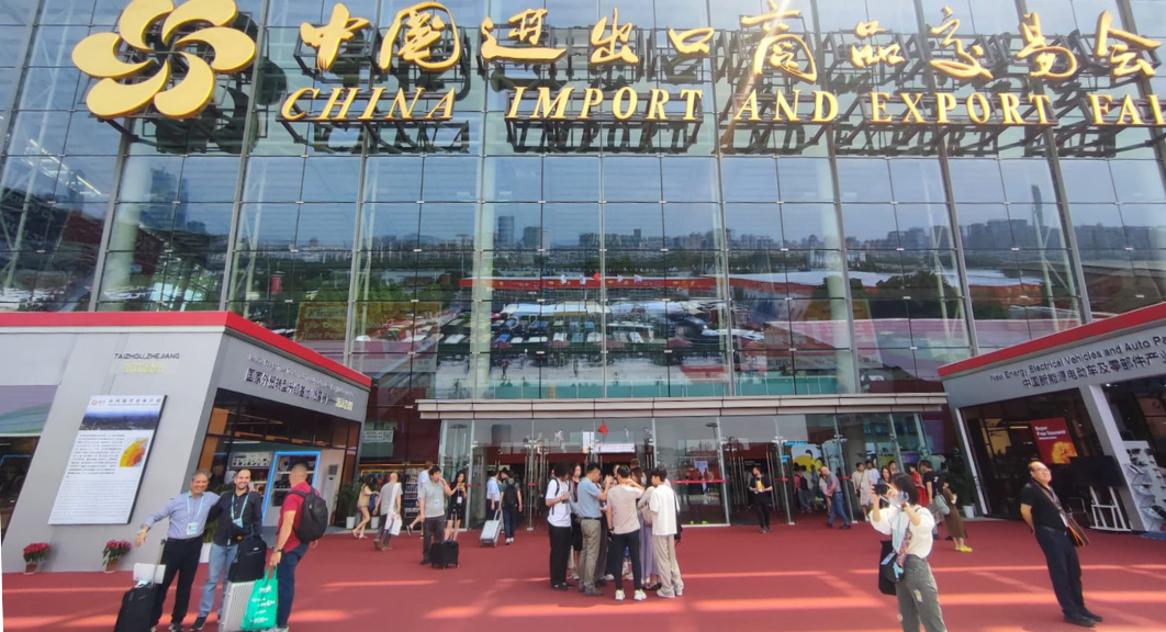 Un viaje tecnológico desde la Unicamacho hasta la Feria de Cantón en China