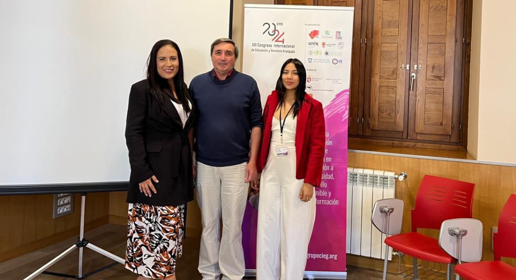 La Facultad de Ciencias Empresariales de la UNIAJC Destaca en Evento Internacional