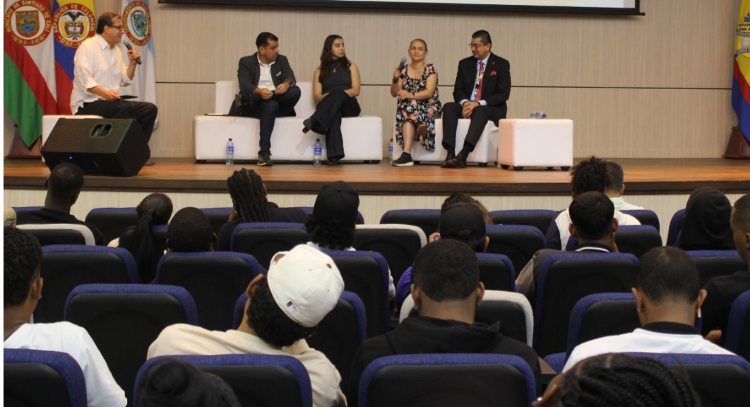 Inauguración del Tecnotic en su XVI edición “Innovación sostenible: Tecnología y la COP16”.
