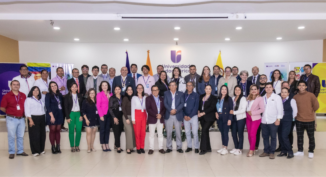 Unicamacho estuvo en el V Congreso Internacional de Investigación ‘CIIIE’ en Ecuador