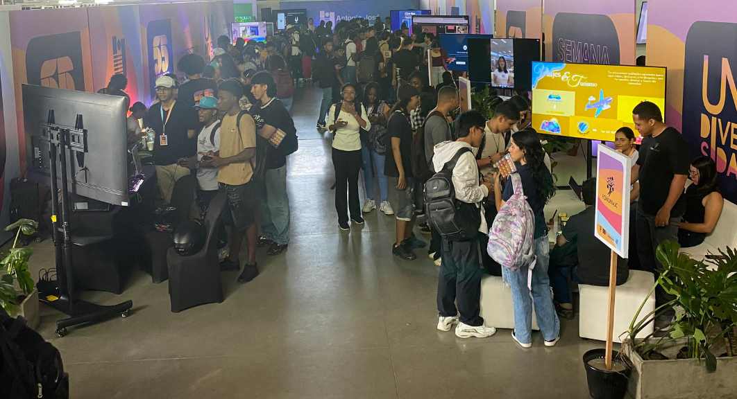 Talento y transformación: eso es Distrito C en la Semana Universitaria en Unicamacho