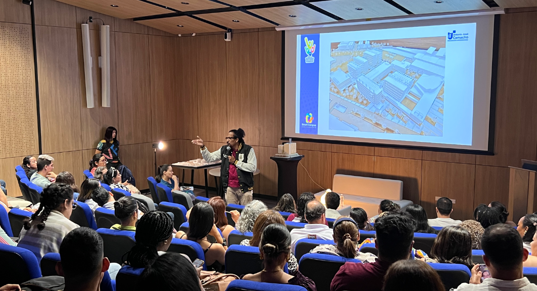 Docentes de Unicamacho conocieron nueva sede en Sameco en el evento Smart Teach