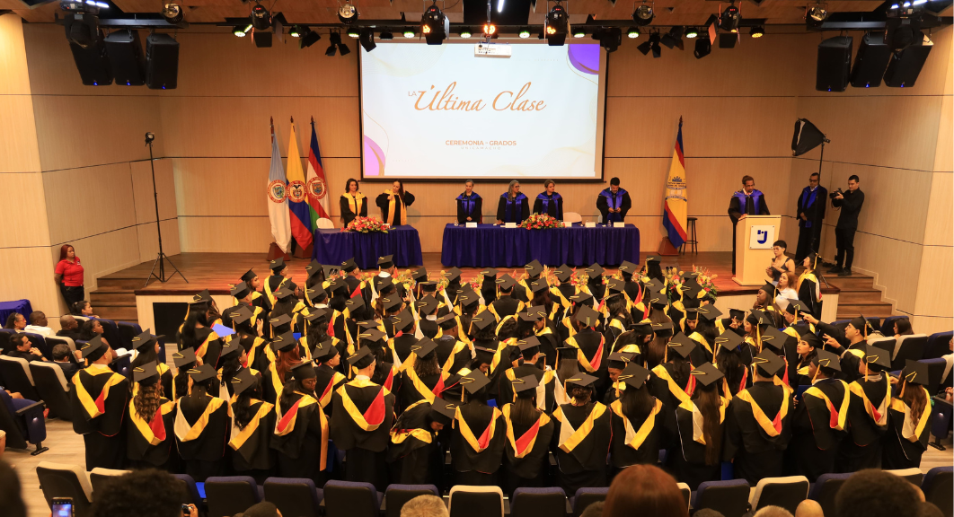 La última clase: Ceremonia de grados Unicamacho