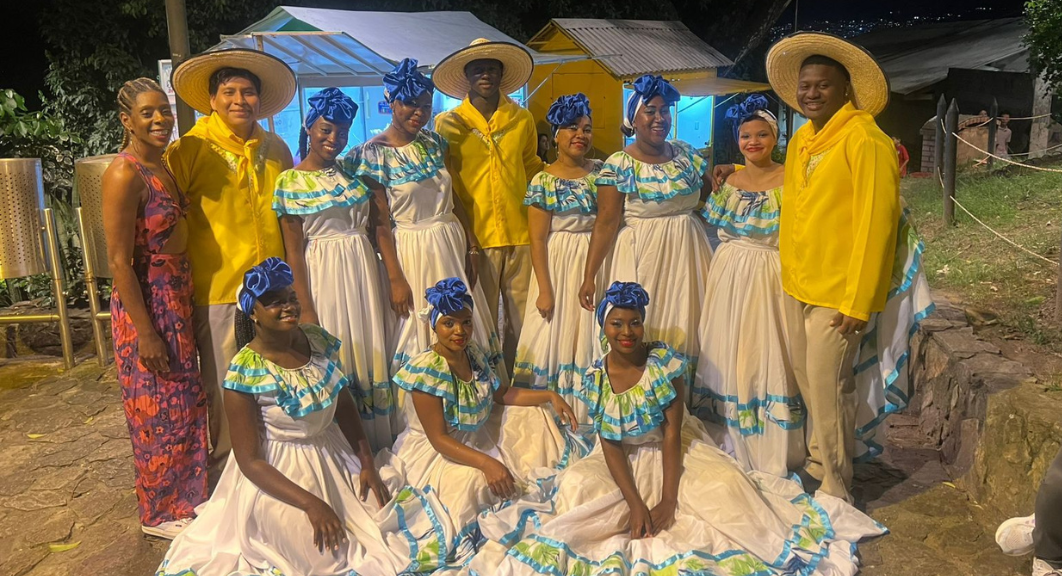 Unicamacho celebra la riqueza cultural del Pacífico en la Loma de la Cruz